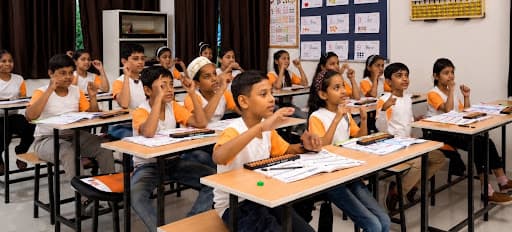 Mastermind Abacus classroom — students in a live abacus lesson